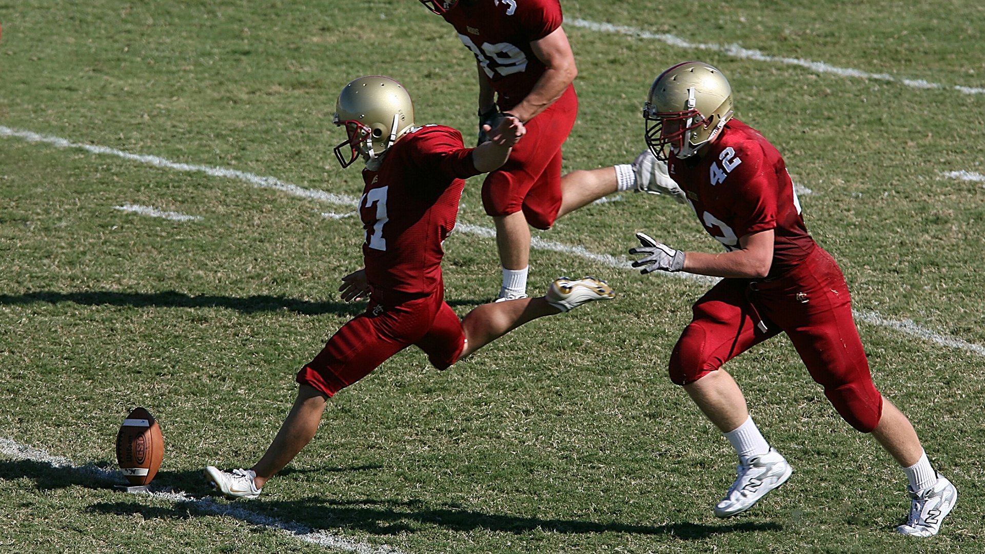 开云体育世界杯-国王封锁北京队，克莱在NBA总决赛接管比赛，跨越时空的竞技哲学