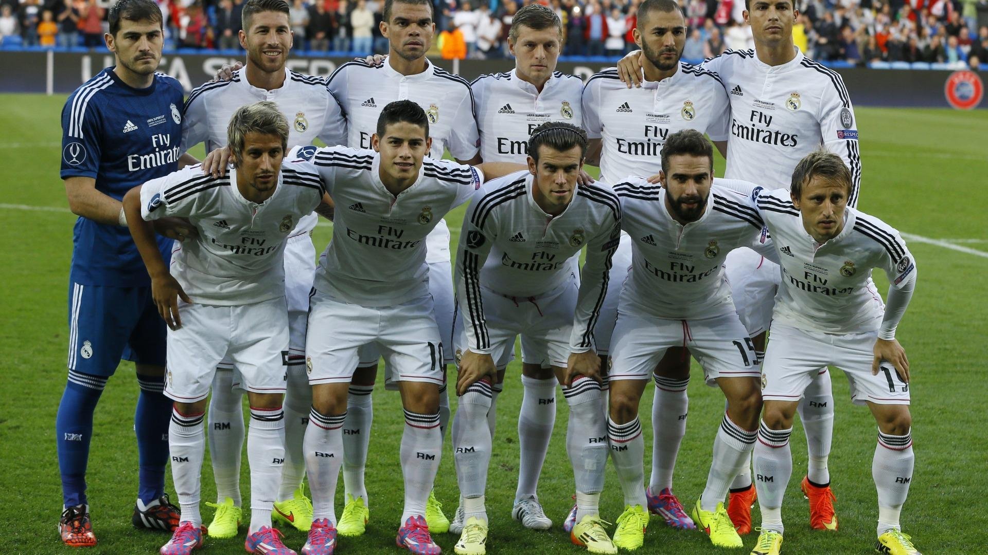 欧冠半决赛焦点战，尼克斯碾压广东队，当体育叙事错位时，我们看到了什么？